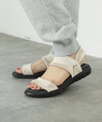 SOROTTO/ソロット SOROTTO 超軽量！ストレッチサテンの厚底サンダル/508194147