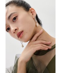 niana/ニアナ niana フープチェーンイヤリング 両耳 パール ロング ゴールド シルバー 結婚式 二次会 同窓会 成人式 パーティー お呼ばれ オケージョン フォ/508199768