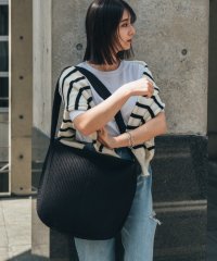 Rename /リネーム Rename 【洗濯機丸洗い可能】 【保温保冷 ペットボトルポケット完備】 【SNS話題】 ヌビショルダーバッグ/508177999