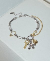 GOLDY/ゴールディ GOLDY カラー グリント フラワー チャーム ブレスレット 4250403/508205681