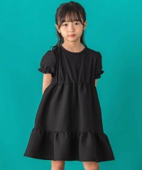 BeBe Petits Pois Vert/【店舗限定】パフスリーブティアードワンピース(95~150cm)/508194663