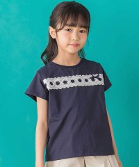 BeBe Petits Pois Vert/【店舗限定】スカラップ丸レーステープ切り替え天竺半袖Tシャツ(95~160cm)/508194672