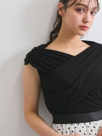 QUEENS COURT/クイーンズコート QUEENS COURT フロントクロスオフショルカットトップス≪手洗い可能≫/508206085