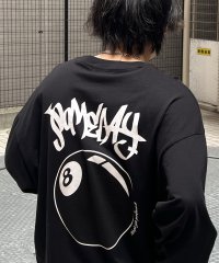 ILL‘S/イルズ ILL'S 8ボール&ダイス ワンポイント刺繍 バックプリント ビッグシルエットロンT カットソー ユニセックス/508214431