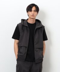 COMME CA ISM MENS/「Ｄａｉｌｙ ＴＥＣＨ Ｓｅｒｉｅｓ」 クイックドライ ベンチレーションジップベスト/508194592
