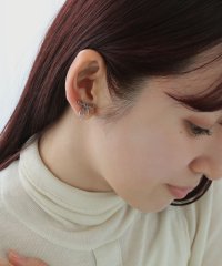 colleca la/コレカラ colleca la [stainless]ステンレス・リボンイヤリング〈金属アレルギー対応〉/508217290