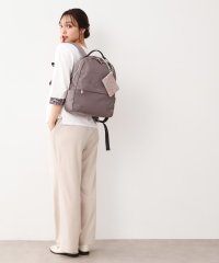  LAURA ASHLEY/【4L収納／クッションポケット／ポーチ付き】多機能バックパック/508217574