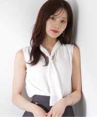 PROPORTION BODY DRESSING/パール付きフリルタイブラウス/508216045