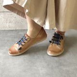 ブラウン