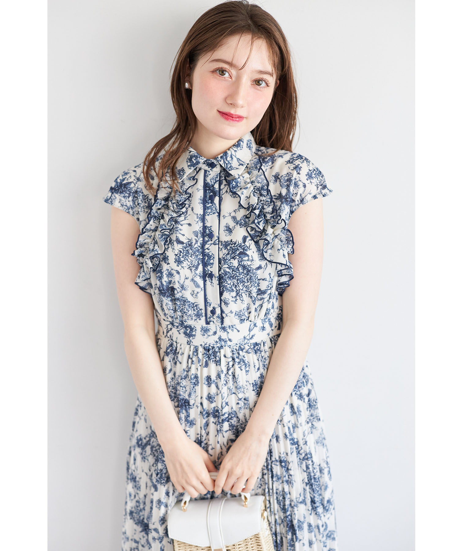新品　tocco closet フラワープリントシャツプリーツワンピース 紺 トッコクローゼット tocco closet フリル付きフラワープリント