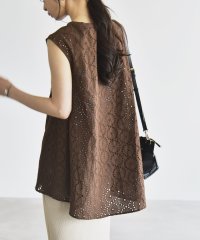 quaranciel/《予約》quaranciel:〈手洗い可能〉フラワー 刺繍 アイレット フレンチスリーブ プルオーバー/508222935