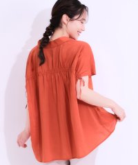 SHOO・LA・RUE/【S－LL/接触冷感】後ろ姿も抜かりなく インせず着られる バックギャザーシャツ/508228277