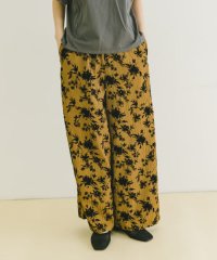 ITEMS URBAN RESEARCH/フロッキープリントイージーパンツ/508228326