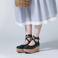 an another angelus/アンアナザーアンジェラス an another angelus 【大人気リピート生産決定！】楽天ガールズアワード 【モデル着用】クロスストラップ厚底パンプス/508239634