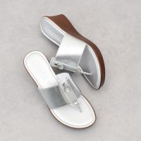 ITALIAN SHOEMAKERS/イタリアンシューメーカーズ ITALIAN SHOEMAKERS メタルモチーフウェッジヒールサンダル/508184463
