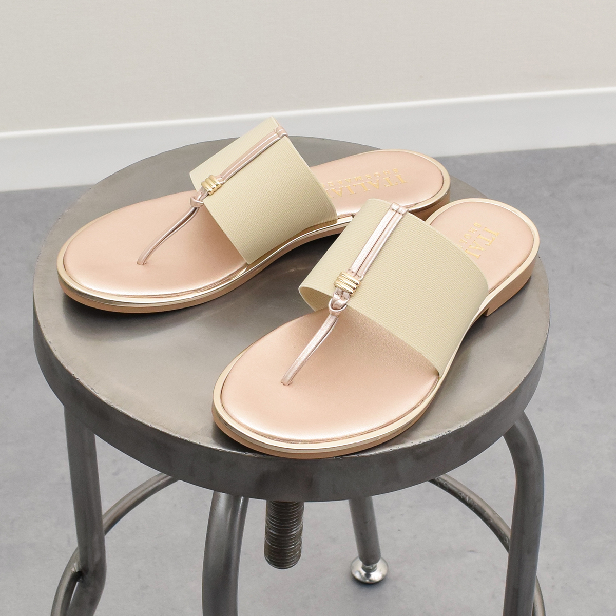 イタリアンシューメーカーズ ITALIAN SHOEMAKERS メタルモチーフ