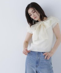 NATURAL BEAUTY BASIC/オフショルフリルリボンニット/508256967