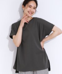 SHOO・LA・RUE/【洗える/S－LL/ひんやり/UV】汗をかいても気になりにくい スリットトップス/508217555