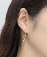 fredy emue/ウエーブスティックピアス/508246181