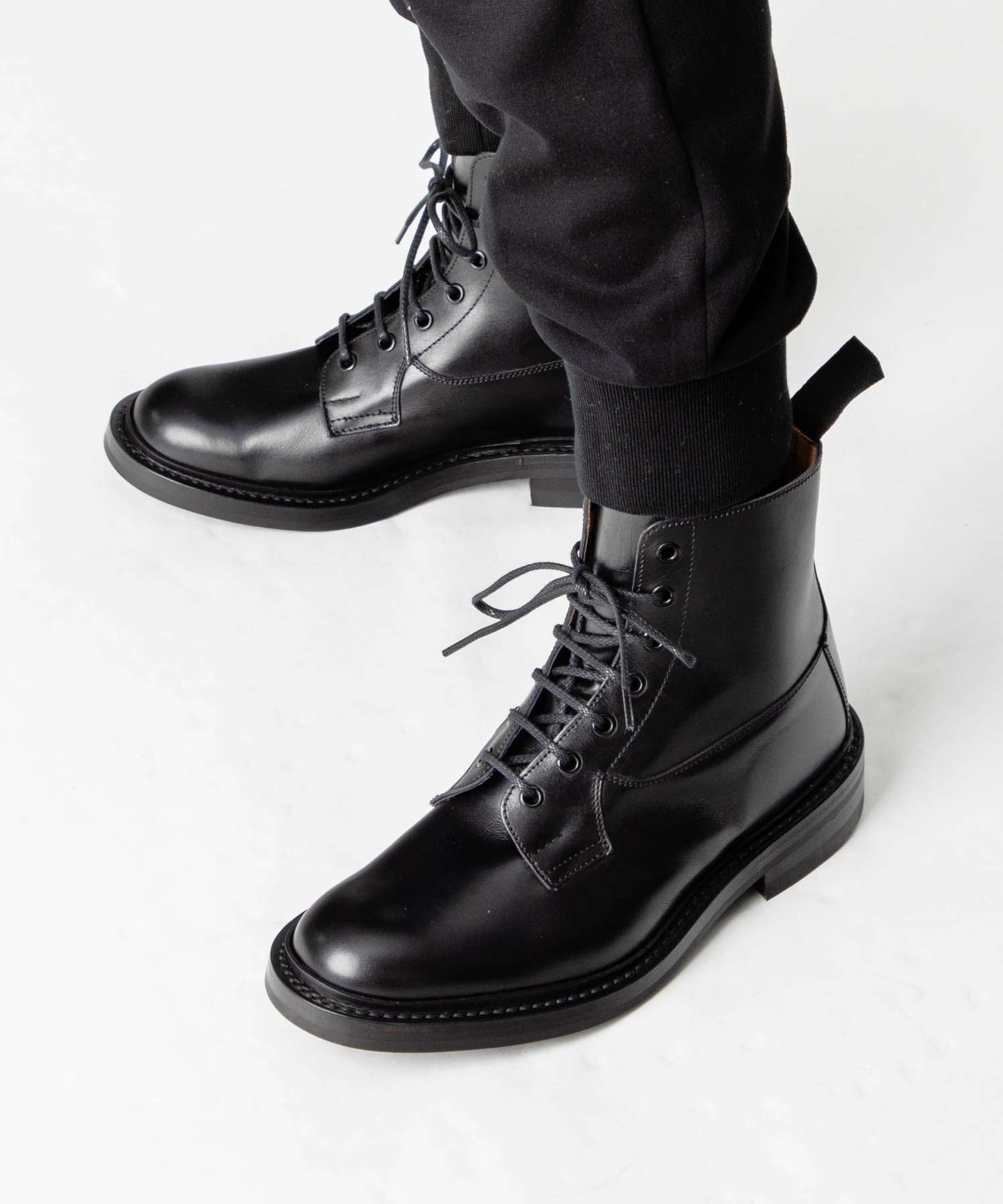 トリッカーズのプレーントゥブーツ　7.5　26-26.5 Tricker's（トリッカーズ）プレーントゥブーツ（Burford