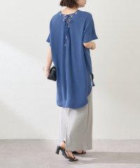 NICE CLAUP/OLIVE des OLIVE OUTLET/後ろレースアップチュニックブラウス/508267477