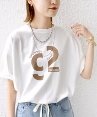 SHIPS WOMEN/《一部追加予約》【SHIPS別注】81BRANCA:ロゴ 5分袖 TEE/508000819