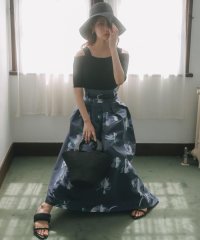AND COUTURE/サンセットフラワータックフレアスカート/508272948