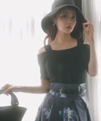 AND COUTURE/6/6(金)発売カップ付きオフショルプルオーバー\t/508272955