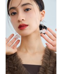 niana/ニアナ niana シアーフラワーイヤリング 両耳 ロング ゴールド シルバー 結婚式 二次会 同窓会 成人式 パーティー お呼ばれ オケージョン フォーマル/508274333