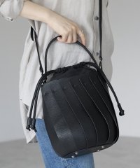 GUSCIO/グッシオ GUSCIO バケツ型プリーツショルダーバッグ/508274395