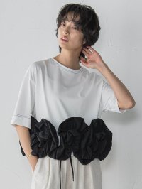 MAYSON GREY/メイソングレイ MAYSON GREY ボリュームフリルヘムドッキングクロップドTシャツ≪手洗い可能≫/508279471