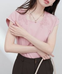 NICE CLAUP/OLIVE des OLIVE OUTLET/【natural couture】花柄レーススクエアネックTシャツ/508281005