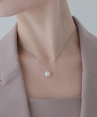 Leja/レジャ Leja シルバーチェーンパールネックレス結婚式 パーティー 成人式 二次会 同窓会 お呼ばれ オケージョン 20代 30代 40代/508286191