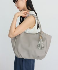 VitaFelice/ヴィータフェリーチェ VitaFelice バルーントートバッグ A4 肩掛け 通勤通学 タッセル付き マザーズバッグ/503718624