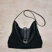 CHARLES & KEITH/Gabine ガビーヌ レザーベルトホーボーバッグ/508294109