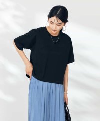 a.v.v/エンボスロゴクロップドTシャツ/508148997