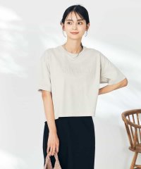 a.v.v/エンボスロゴクロップドTシャツ/508148997