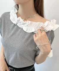 futier land/フューティアランド Futier Land フリルオフショル風Tシャツ/508298244