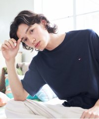 TOMMY HILFIGER/トミー ヒルフィガー TOMMY HILFIGER 【オンライン限定】【ユニセックス】トミーヒルフィガー80SリンガーTシャツ/508297603