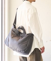 MAISON CLUB/メゾンクラブ MAISON CLUB ナイロンエアーショルダーバッグ / A4収納可能 メッセンジャーバッグ 軽量 ソフトバッグ/508316815