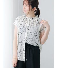 Te chichi TERRASSE/アートラインフリルネックブラウス/508320113