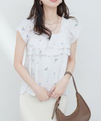NICE CLAUP/OLIVE des OLIVE OUTLET/【natural couture】フラワー刺繍フリルショルダーキャミ/508320732