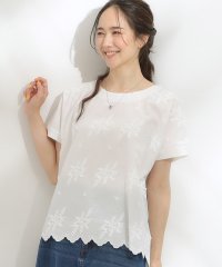 SHOO・LA・RUE/【洗える/S－LL】インせず着られる さらっと大人上品 刺繍トップス/508324938