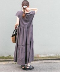 ITEMS URBAN RESEARCH/ピグメントティアードワンピース/508325009