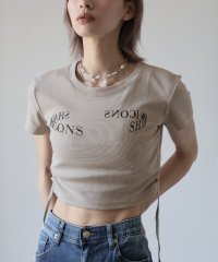 Girly Doll/ガーリードール Girly Doll サイドシャーリングクロップドTシャツ/508325273