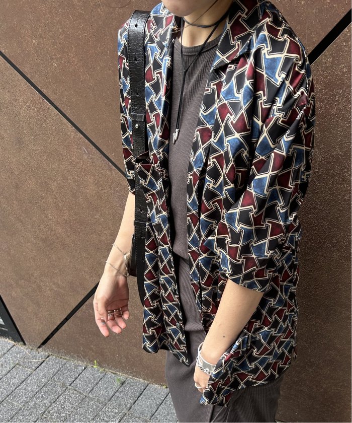 【タグ付き】JOURNAL STANDARD アフロディサテンブラウス 24SS タグ付き】JOURNAL STANDARD アフロディサテンブラウス 24SS