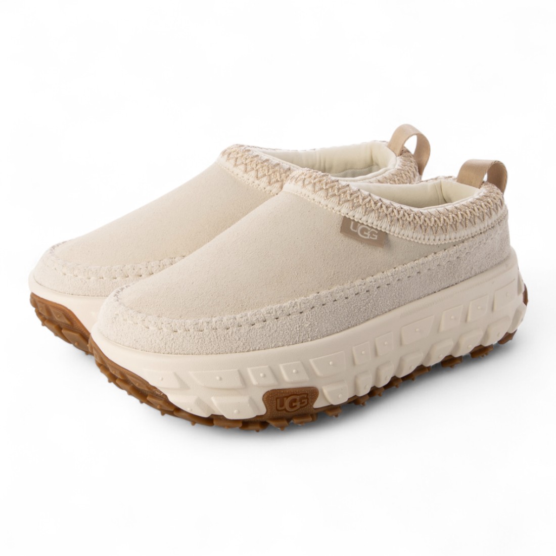 お値引き中♫未使用⭐︎UGG モカシン 24.5センチ パステルピンク UGG定番の人気スニーカー”CA805 MLT”からatmos pink別注カラーが