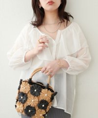 NICE CLAUP/OLIVE des OLIVE OUTLET/【natural couture】Ｖ開きフリルシアーブラウス/508332518