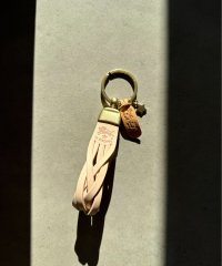 ar/mg/エーアールエムジー ar/mg IL BISONTE / イルビゾンテ / レザーキーリング COWHIDE KEYRING / SKH040/508332553