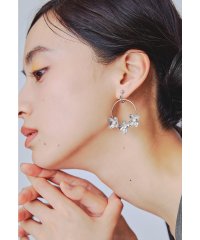 niana/ニアナ niana フラワーサークルイヤリング 両耳 大ぶり ゴールド シルバー 結婚式 二次会 同窓会 成人式 パーティー お呼ばれ オケージョン フォーマル/508340808